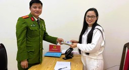 Người phụ nữ bỏ quên gần 40 triệu đồng ở cây ATM ngày cuối năm