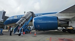 Vé Tết vẫn "sốt cao"