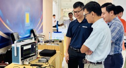 Tìm và giữ chân người lao động nay đã khác