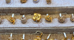 Giá vàng hôm nay 22-1: Tăng vọt lập đỉnh rồi bất ngờ lao dốc mạnh