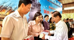 Ra mắt bộ sách "Củ Chi - Đất thép Thành đồng"