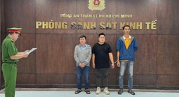 Bắt 3 nhân viên Trung tâm hỏa táng Bình Hưng Hòa