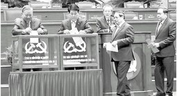 Báo in ngày 23-1: Cơ hội bứt tốc trong phát triển