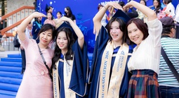 Vừa tốt nghiệp, sinh viên trường nào có mức thu nhập cao nhất?