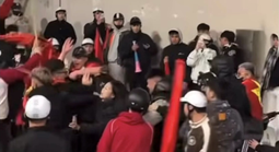 Bắt nhóm đối tượng sàm sỡ cô gái, tấn công người bạn trai khi "đi bão"