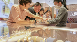 Vàng lập đỉnh do mua ròng tăng đột biến