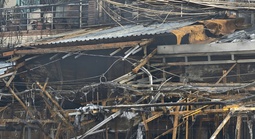 TPHCM ngày 26-1: Cháy 4 căn nhà ở phường Bình Đông; "Tiểu tam" lãnh 28 năm tù