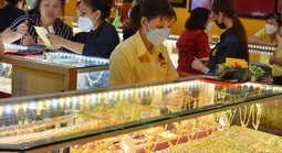 Chuyên gia nêu yếu tố có thể khiến giá vàng, giá bạc đảo chiều giảm