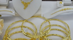 Giá vàng hôm nay 28-1: Giá vàng thế giới tăng hơn 170 USD