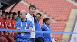 HLV Kim Sang-sik: Mối lương duyên trên sân cỏ