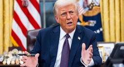 Ông Donald Trump tuyên bố "hạm đội khổng lồ" đang đến, ra tối hậu thư cho Iran