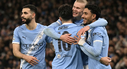 Man City, Barcelona hiên ngang vào top 8 Champions League