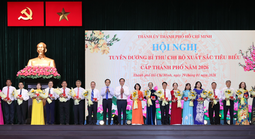 Vinh danh 233 hạt nhân chính trị tại cơ sở