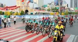 CLB xe đạp Công an TP HCM quy tụ nhiều tay đua mạnh của Việt Nam