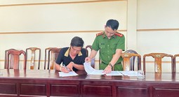 Bắt tạm giam 2 nhân viên công ty giao hàng nhanh để điều tra về hành vi “Tham ô tài sản”