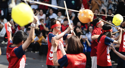 Mang không khí Tết đến sớm với sinh viên