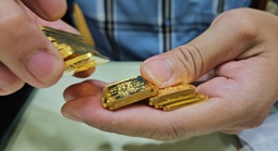 Giá vàng miếng SJC mất gần 20 triệu đồng trong 2 ngày, nhà đầu tư "khóc ròng"