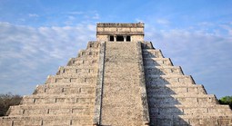 Tia vũ trụ có thể “mở khóa” bí mật kim tự tháp Maya?