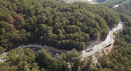 Tạm dừng lưu thông 1 đoạn đèo Prenn để khắc phục sạt trượt