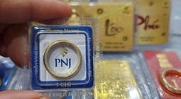 Cuối ngày 7-1, giá vàng giảm trở lại, PNJ tung chính sách thu mua mới