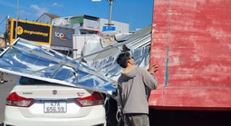 Đắk Lắk: Sập biển quảng cáo, 1 phụ nữ bị thương nặng