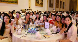 Một công ty chi 5 tỉ đồng, chọn nhà hàng "VIP" tổ chức tất niên cho 13.000 công nhân