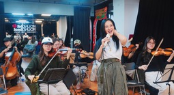 Hồng Nhung sau sự cố huỷ sô bất ngờ tại Hà Nội