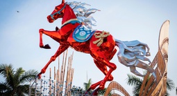 Linh vật ngựa ở Đắk Lắk nhận nhiều lời khen