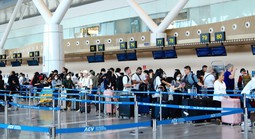 Vé máy bay khứ hồi TPHCM - Hà Nội dịp Tết: Gần 20 triệu đồng!