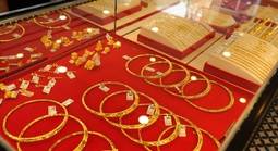 Chuyên gia UOB dự báo mới nhất về giá vàng