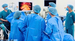 Cắt toàn bộ dạ dày cứu, sống người bệnh ung thư nguy kịch