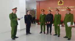 Trộn chất cấm có khả năng gây ung thư cao vào riềng xay bán người dân chế biến thức ăn