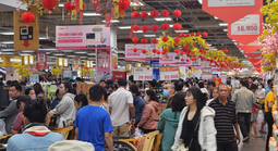 Xoay xở bán hàng Tết