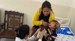 Trả lại nụ cười cho bé gái trở về từ Biển Hồ Campuchia