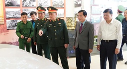 Đại tướng Nguyễn Trọng Nghĩa thăm, chúc Tết tại Quảng Trị