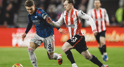 Arsenal mất điểm trước Brentford, thử thách ngôi đầu Ngoại hạng