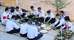 Tết về trên biển Đông: Ấm áp tình quân dân