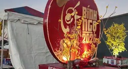 Sắc xuân rạng rỡ trong những hội chợ Tết Việt nơi xứ người