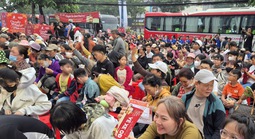 "Chuyến xe hạnh phúc": Khi mỗi tấm vé 0 đồng là một nụ cười đoàn viên