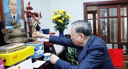 Tổng Bí thư Tô Lâm dâng hương tưởng niệm nhân 120 năm Ngày sinh Thủ tướng Phạm Văn Đồng