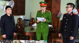 Khởi tố người đàn ông sản xuất giò chả chứa hóa chất độc hại