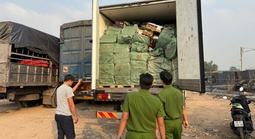 Công an TPHCM phát hiện 28,8 tấn thực phẩm đông lạnh không rõ nguồn gốc