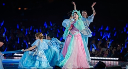 Hòa Minzy: 12 năm bền bỉ để chạm tới "mùa vàng" thành tích