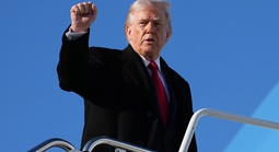 Ông Donald Trump lại bình luận nóng về Iran