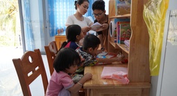 Tết ấm của 5 chị em mồ côi ở Đồng Tháp