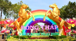 Linh vật ngựa ở Đồng Tháp và An Giang được du khách hết lời khen ngợi