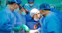 Bệnh viện Đại học Y dược TPHCM thực hiện thành công 4 ca ghép tạng trong đêm giáp Tết