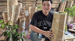 Tết chủ shop đi chơi, đơn hàng vẫn "nổ" ầm ầm