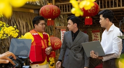 Huỳnh Quý, Đỗ Trung Tuấn góp mặt trong MV nhạc Tết của Phúc Syno