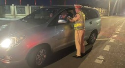 Mùng 1 Tết, Đà Nẵng xử lý 56 trường hợp vi phạm nồng độ cồn